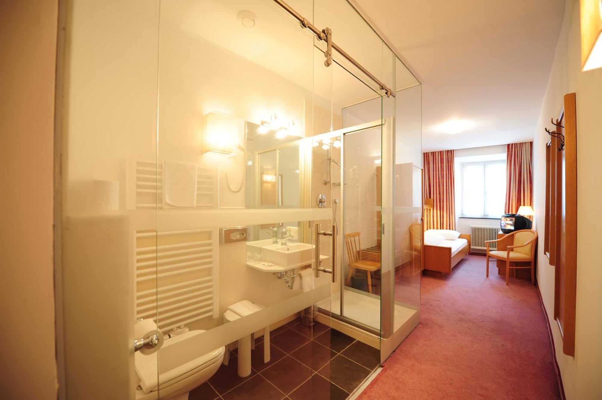 Hotel Krone ماتري ام برينر المظهر الخارجي الصورة