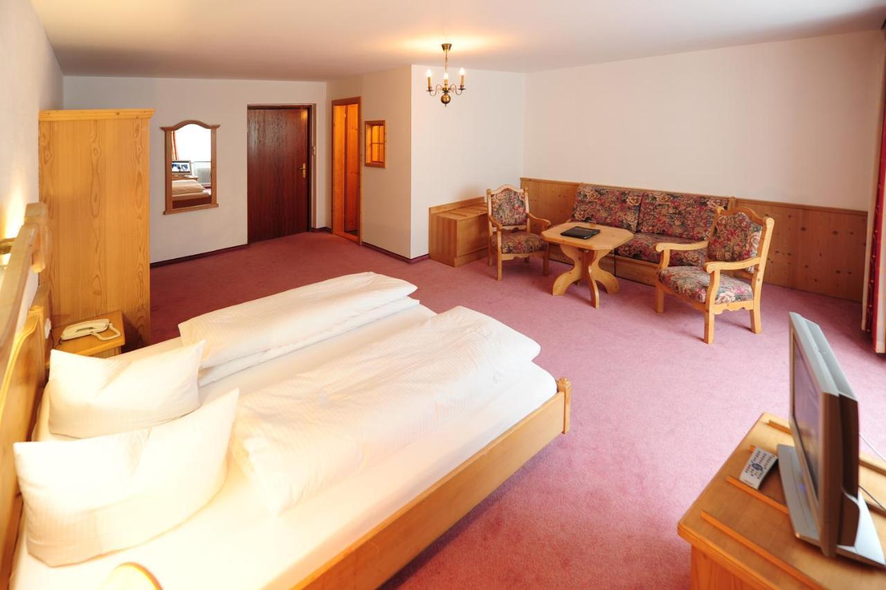 Hotel Krone ماتري ام برينر المظهر الخارجي الصورة
