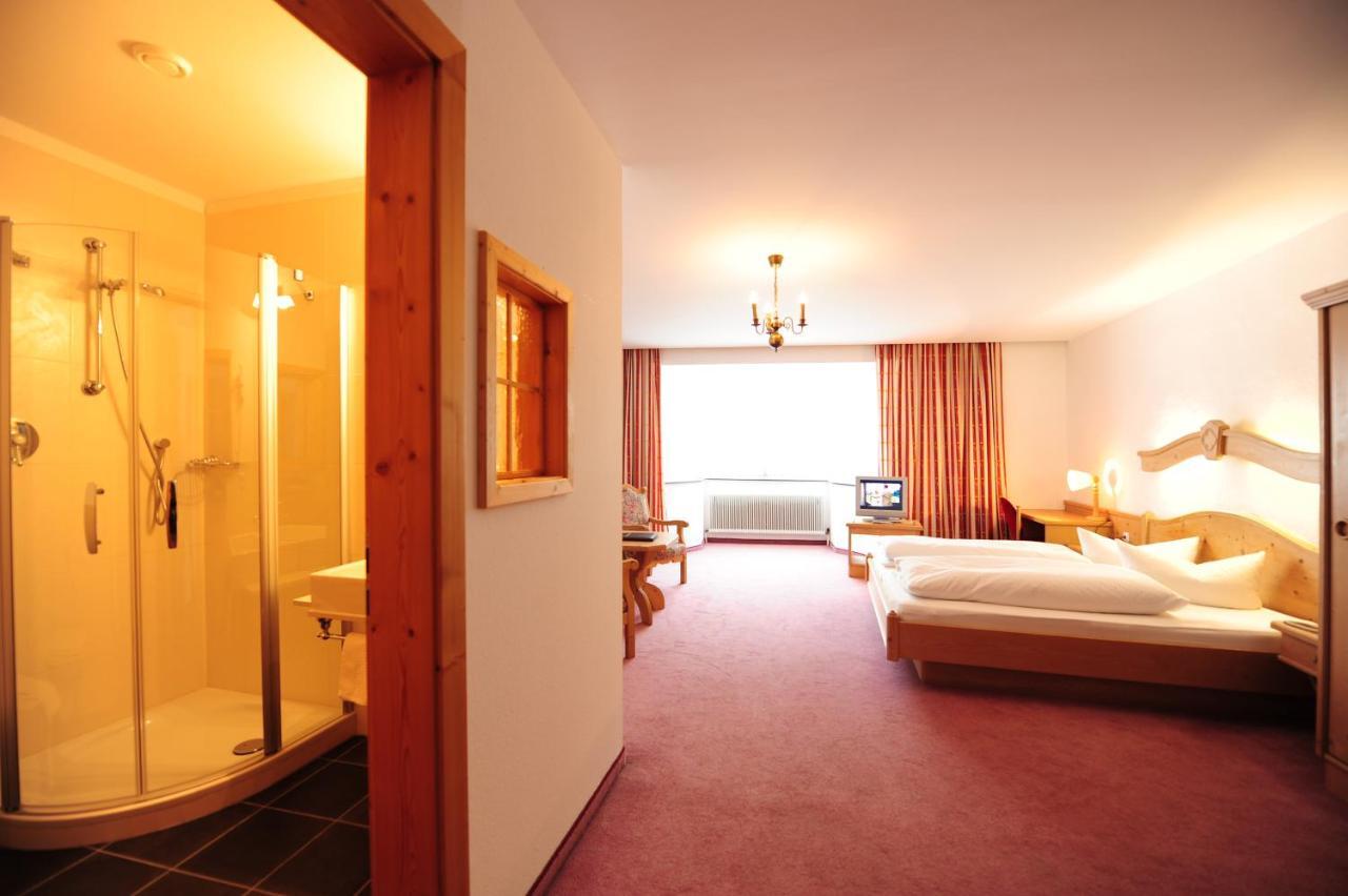 Hotel Krone ماتري ام برينر المظهر الخارجي الصورة